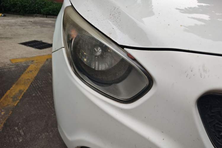 Used GAC Trumpchi GA3 2013 1.6L Automatic Luxury ESP Version Right Front Headlight