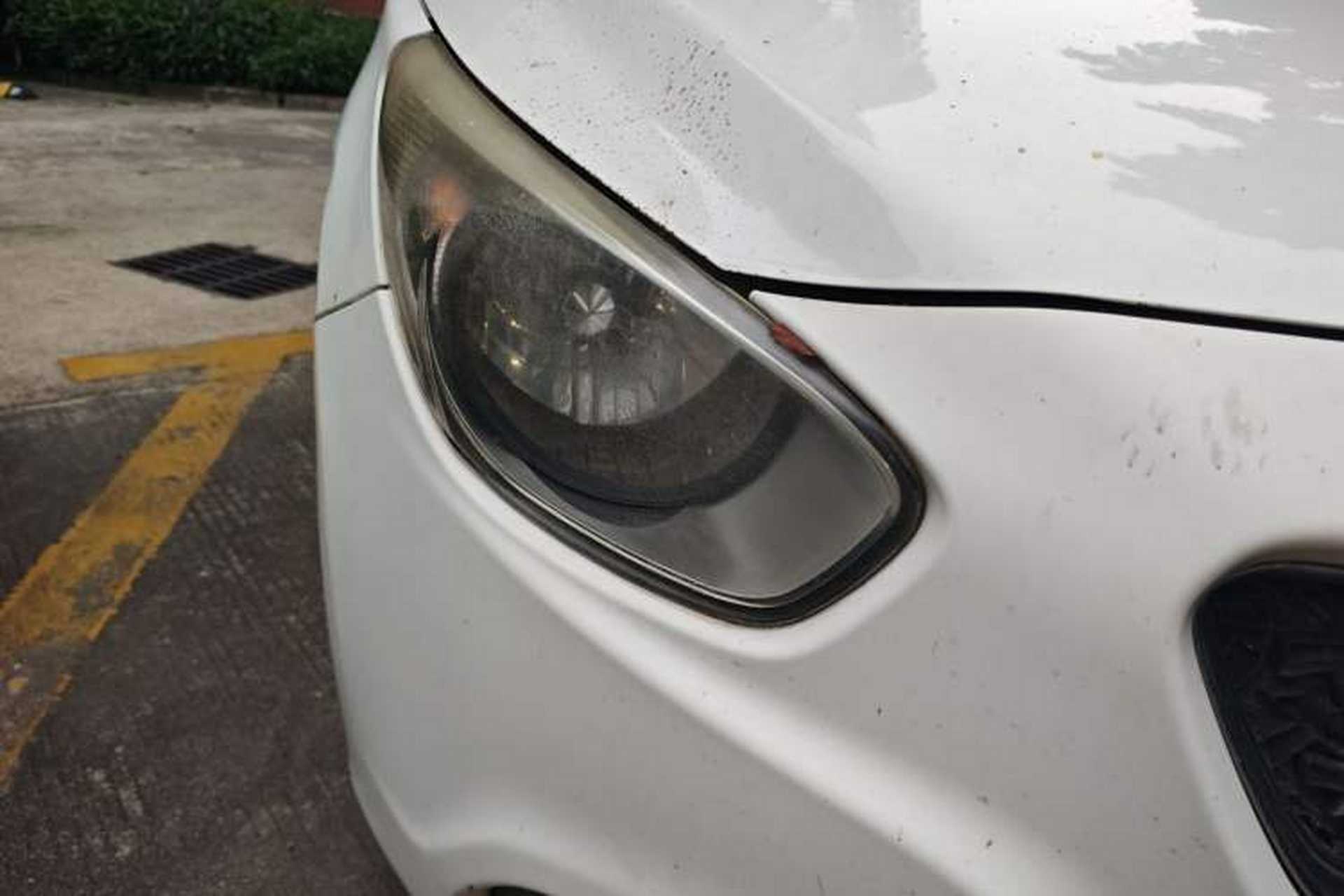 Used GAC Trumpchi GA3 2013 1.6L Automatic Luxury ESP Version Right Front Headlight