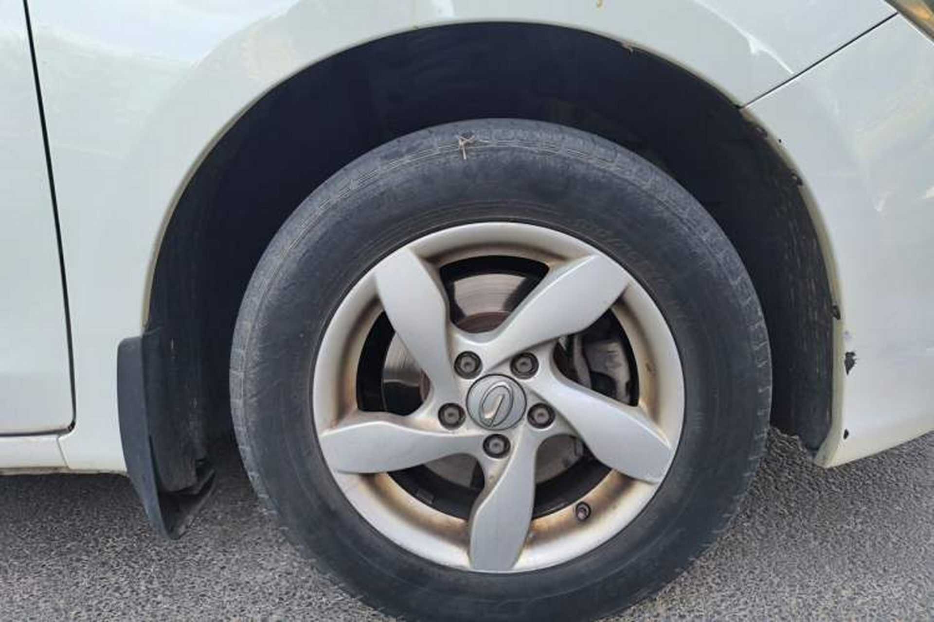 Used GAC Trumpchi GA3 2013 1.6L Manual Luxury Edition Right Front Wheel Hub
