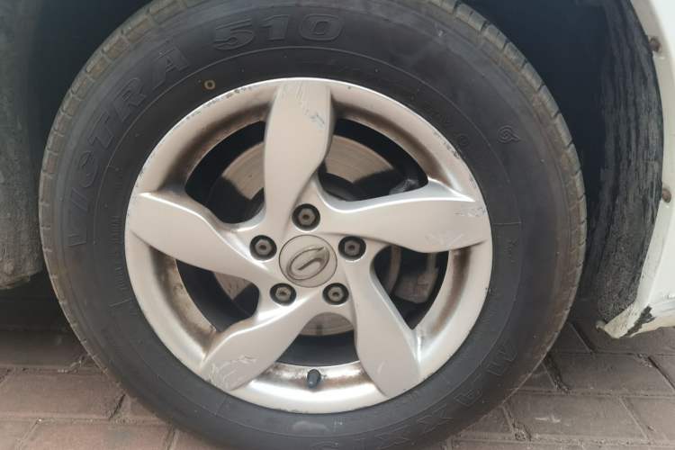 Used GAC Trumpchi GA3 2013 1.6L Manual Elite Edition Right Front Wheel Hub