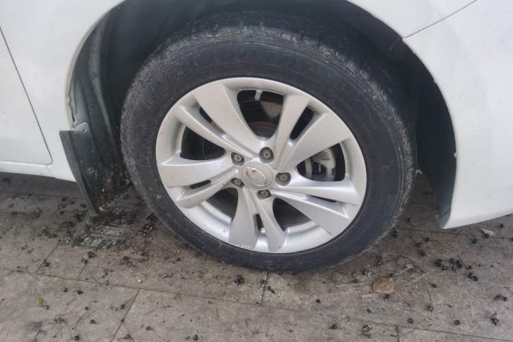 Used GAC Trumpchi GA3 2013 1.6L Automatic Luxury ESP Version Right Front Wheel Hub
