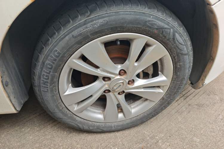 Used GAC Trumpchi GA3 2013 1.6L Automatic Luxury ESP Version Right Front Wheel Hub