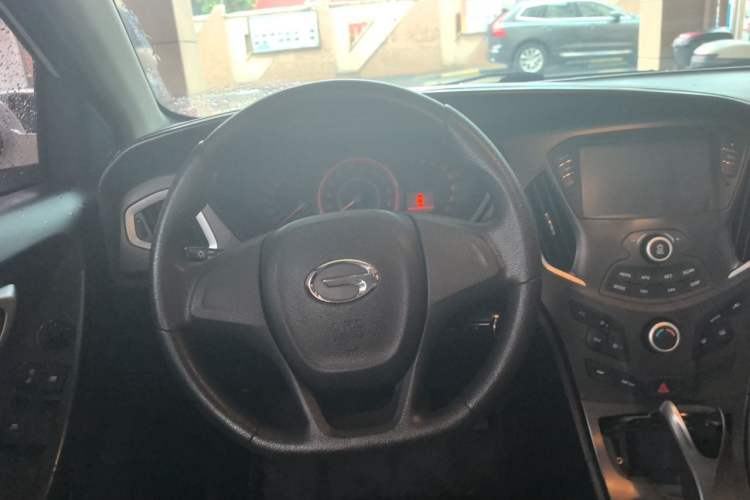 Used GAC Trumpchi GA3 2013 1.6L Automatic Elite ESP Edition Steering Wheel