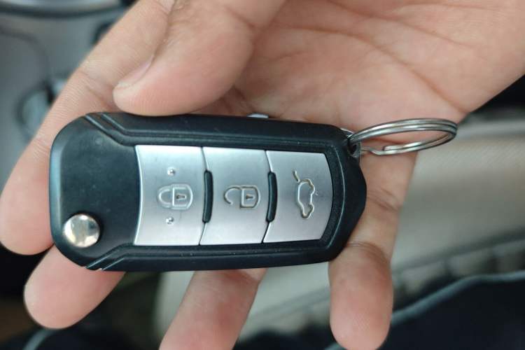 Used GAC Trumpchi GA3 2013 1.6L Manual Luxury ESP Version Vehicle Key