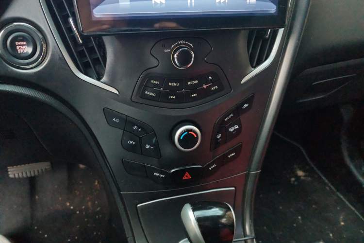 Used GAC Trumpchi GA3 2014 1.6L Automatic Smart Edition Audio And AC Panel