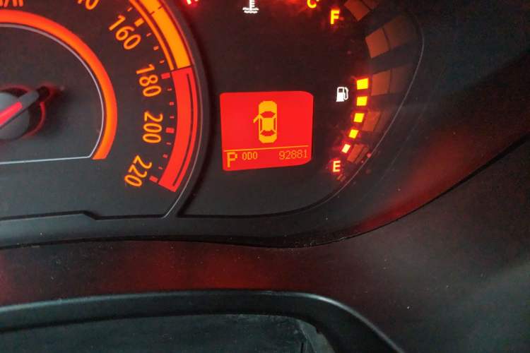 Used GAC Trumpchi GA3 2014 1.6L Automatic Smart Edition Odometer Close Up