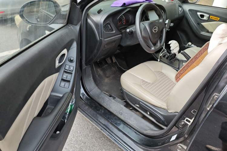 Used GAC Trumpchi GA3S Vision 2014 1.6L Manual Elite Edition Driver Seat