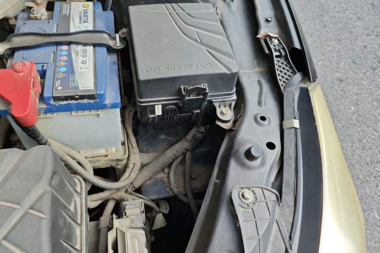 Used GAC Trumpchi GA3S Vision 2014 1.6L Manual Elite Edition Engine Bay Left