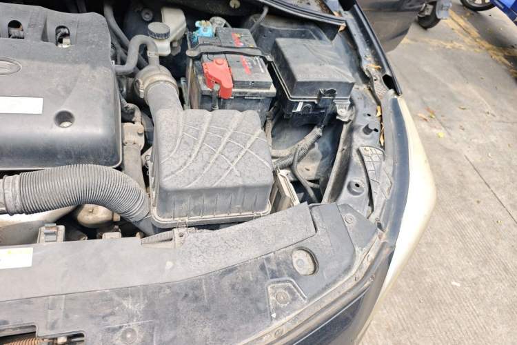 Used GAC Trumpchi GA3S Vision 2014 1.6L Automatic Luxury ESP Version Engine Bay Left