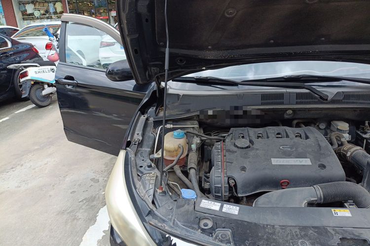 Used GAC Trumpchi GA3S Vision 2014 1.6L Automatic Elite ESP Version Engine Bay Right