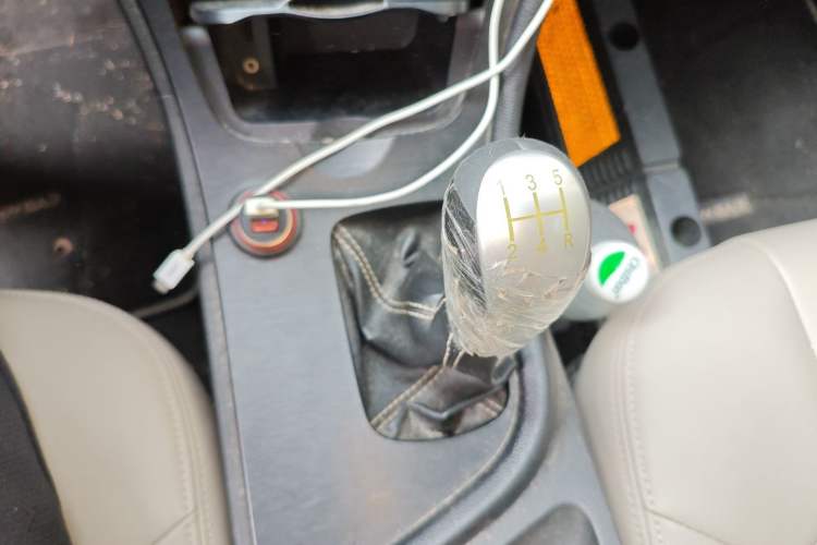 Used GAC Trumpchi GA3S Vision 2014 1.6L Manual Elite Edition Gear Lever