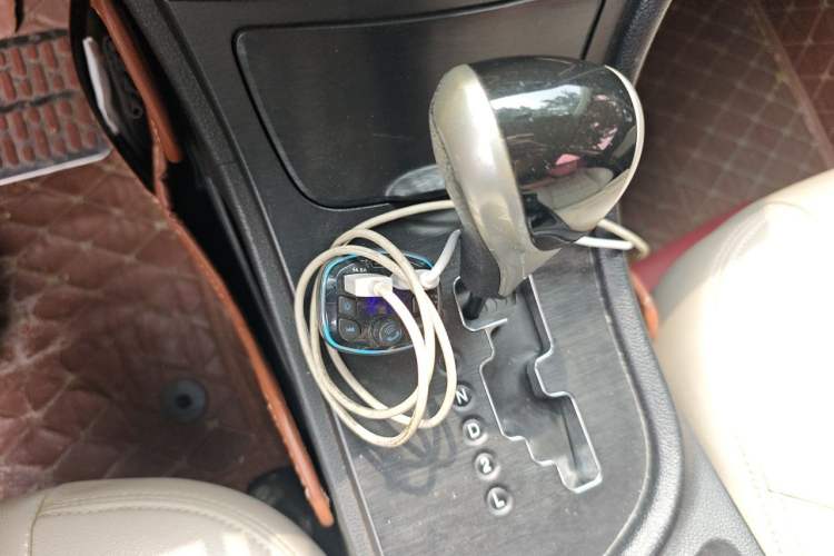 Used GAC Trumpchi GA3S Vision 2014 1.6L Automatic Luxury ESP Version Gear Lever