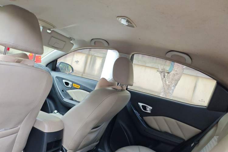 Used GAC Trumpchi GA3S Vision 2014 1.6L Manual Elite Edition Headliner