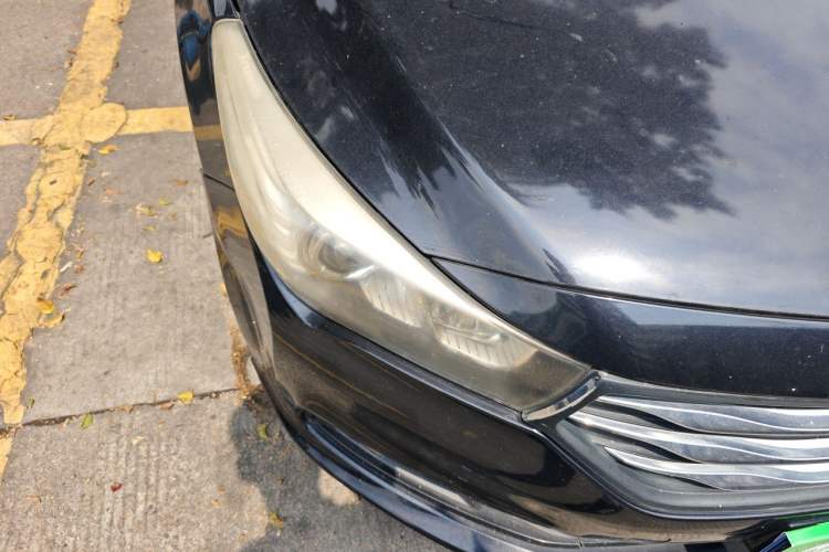 Used GAC Trumpchi GA3S Vision 2014 1.6L Automatic Luxury ESP Version Right Front Headlight