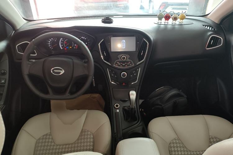 Used GAC Trumpchi GA3S Vision 2014 1.6L Manual Elite ESP Version Center Console