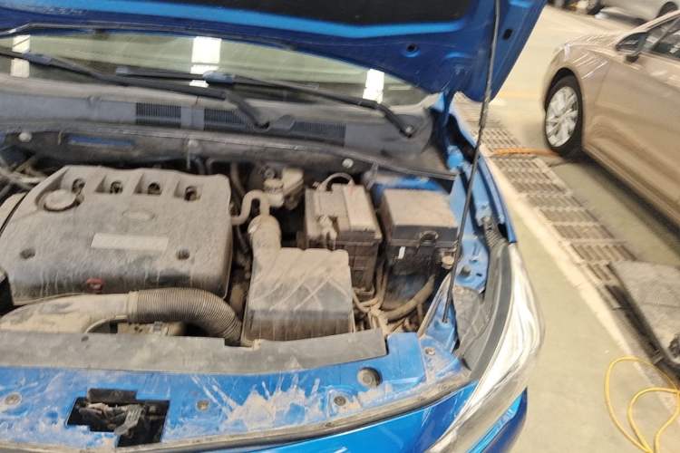 Used GAC Trumpchi GA3S Vision 2014 1.6L Automatic Luxury ESP Version Engine Bay Left