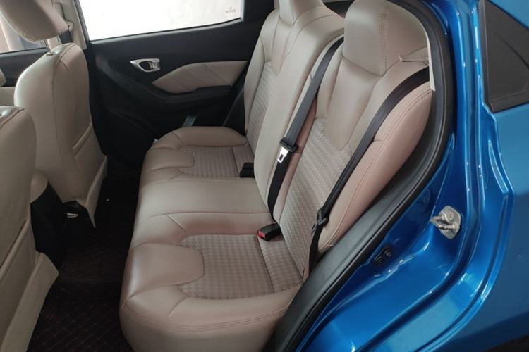 Used GAC Trumpchi GA3S Vision 2014 1.6L Manual Elite ESP Version Left Rear Seat
