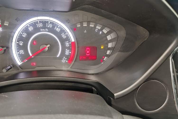 Used GAC Trumpchi GA3S Vision 2014 1.6L Automatic Luxury ESP Version Odometer Close Up