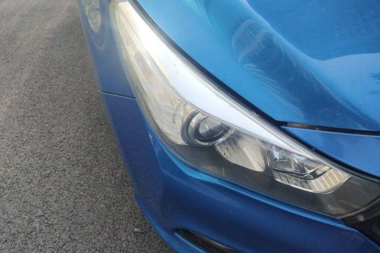 Used GAC Trumpchi GA3S Vision 2014 1.6L Automatic Luxury ESP Version Right Front Headlight