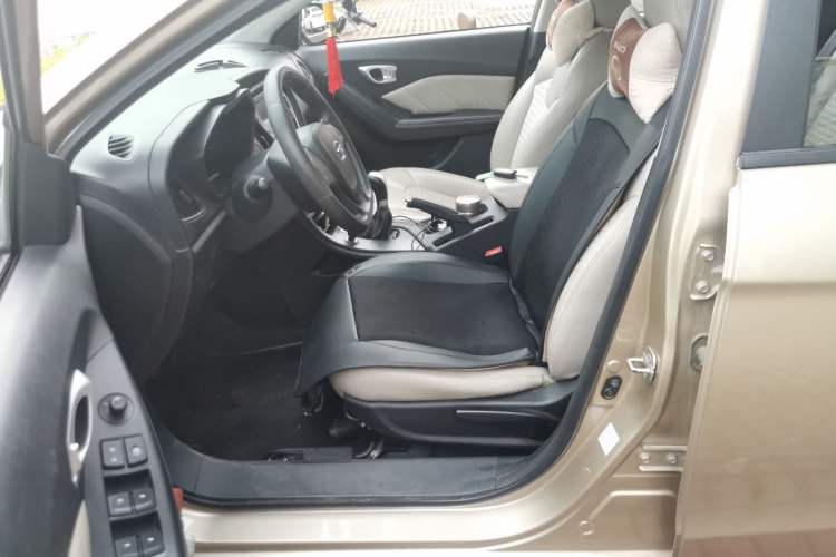 Used GAC Trumpchi GA3S Vision 2014 1.6L Manual Elite Edition Left Front Seat