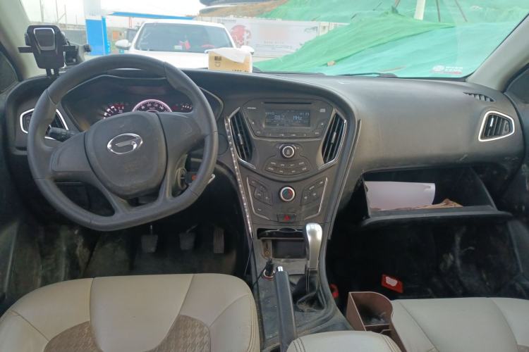 Used GAC Trumpchi GA3S Vision 2014 1.6L Manual Elite Edition Center Console