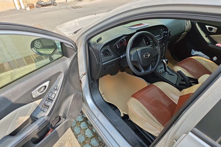 Used GAC Trumpchi GA3S Vision 2014 1.6L Automatic Elite ESP Version Driver Seat