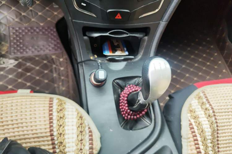 Used GAC Trumpchi GA3S Vision 2014 1.6L Manual Elite Edition Gear Lever