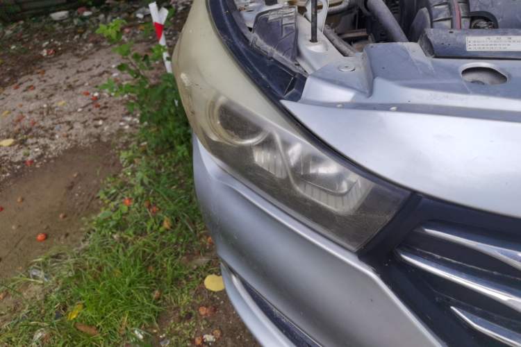 Used GAC Trumpchi GA3S Vision 2014 1.6L Automatic Elite ESP Version Right Front Headlight