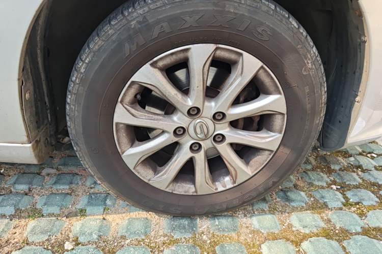 Used GAC Trumpchi GA3S Vision 2014 1.6L Automatic Elite ESP Version Right Front Wheel Hub