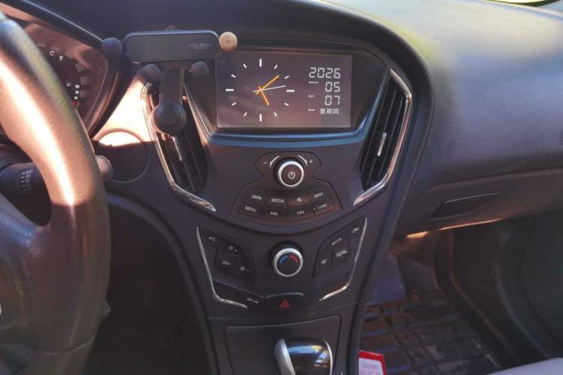 Used GAC Trumpchi GA3S Vision 2014 1.6L Automatic Luxury ESP Version Audio And AC Panel