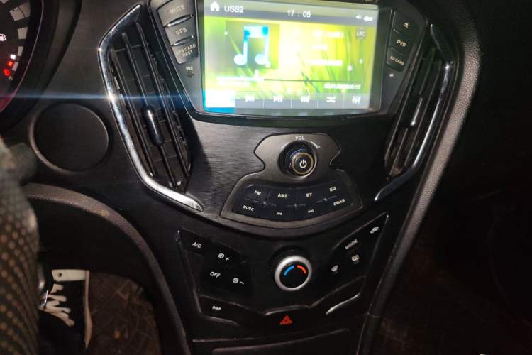 Used GAC Trumpchi GA3S Vision 2014 1.6L Manual Elite Edition Audio And AC Panel
