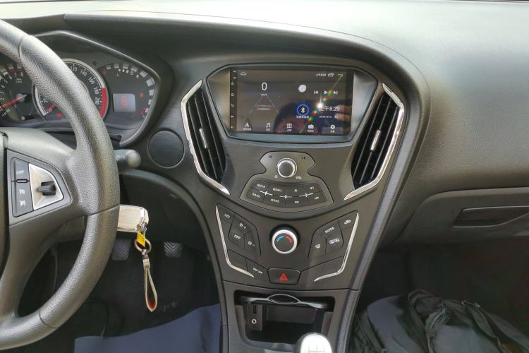 Used GAC Trumpchi GA3S Vision 2014 1.6L Manual Luxury ESP Version Audio And AC Panel