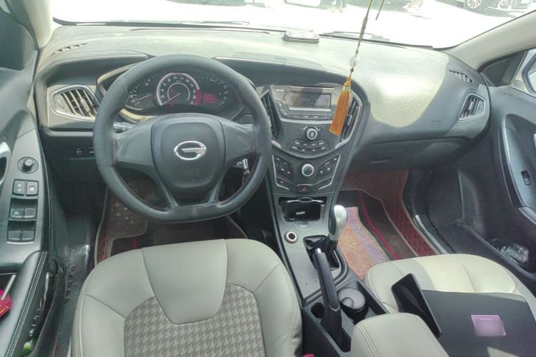 Used GAC Trumpchi GA3S Vision 2014 1.6L Manual Elite Edition Center Console