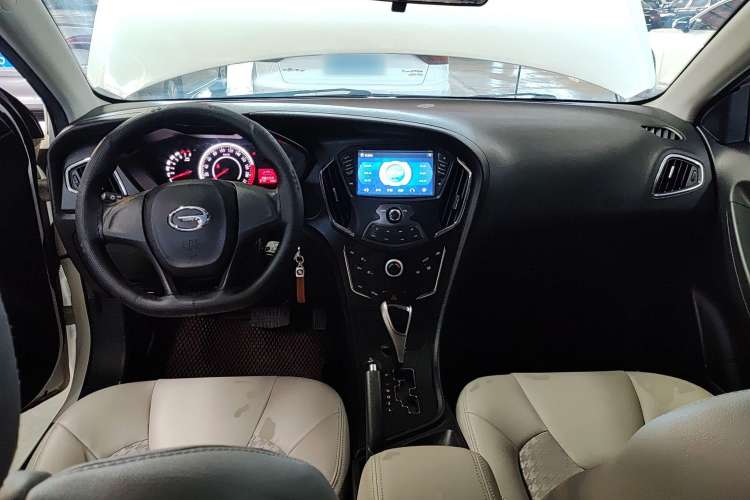 Used GAC Trumpchi GA3S Vision 2014 1.6L Automatic Elite ESP Version Center Console