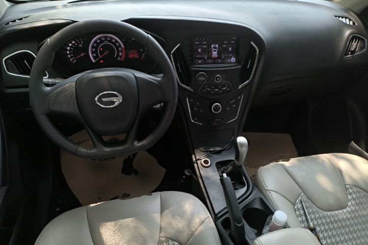 Used GAC Trumpchi GA3S Vision 2014 1.6L Manual Elite Edition Center Console