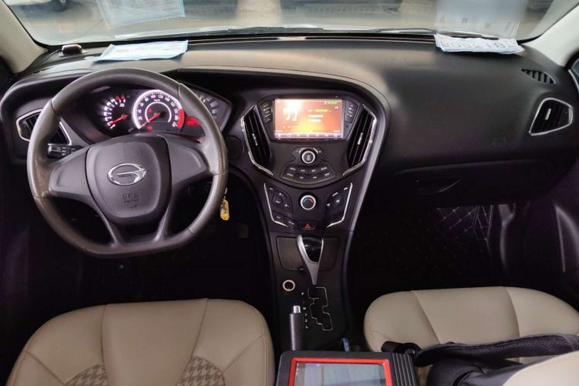 Used GAC Trumpchi GA3S Vision 2014 1.6L Automatic Elite ESP Version Center Console