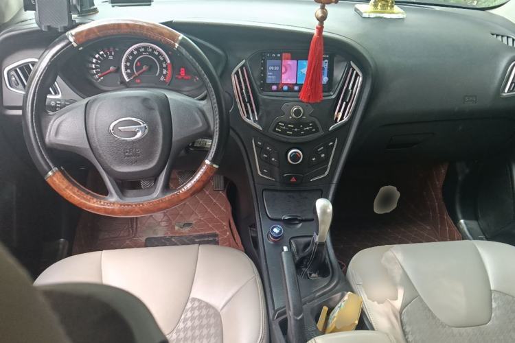 Used GAC Trumpchi GA3S Vision 2014 1.6L Manual Elite Edition Center Console