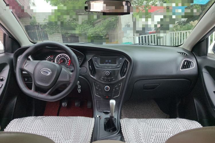Used GAC Trumpchi GA3S Vision 2014 1.6L Manual Elite Edition Center Console