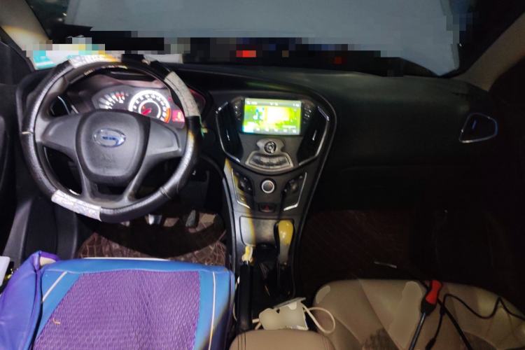 Used GAC Trumpchi GA3S Vision 2014 1.6L Manual Elite Edition Center Console