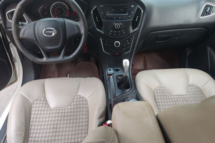 Used GAC Trumpchi GA3S Vision 2014 1.6L Manual Elite Edition Center Console