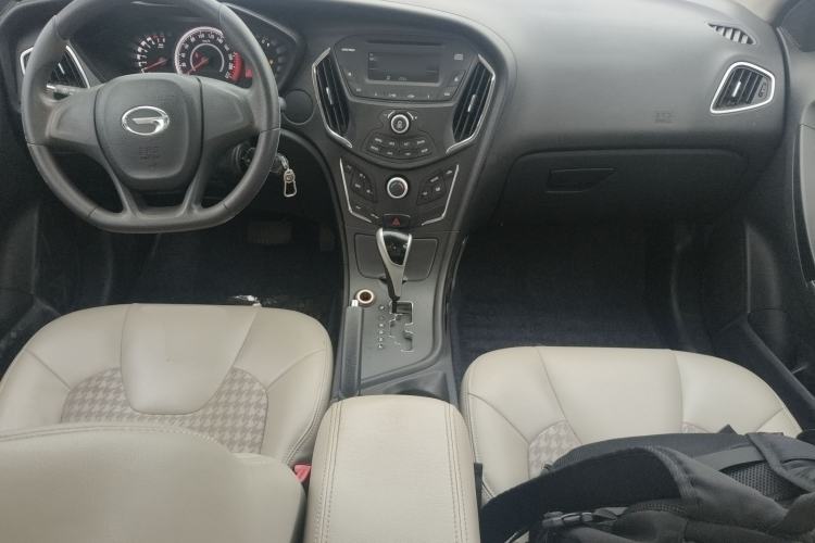 Used GAC Trumpchi GA3S Vision 2014 1.6L Automatic Elite ESP Version Center Console