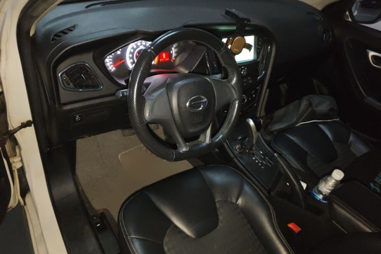 Used GAC Trumpchi GA3S Vision 2014 1.6L Automatic Elite ESP Version Center Console