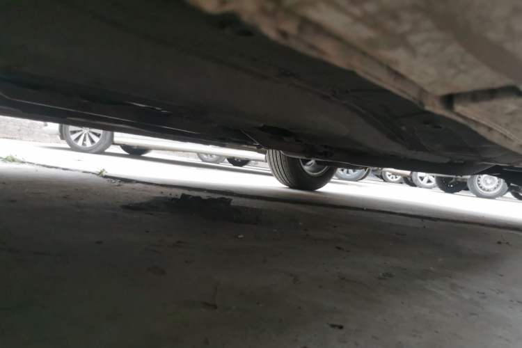 Used GAC Trumpchi GA3S Vision 2014 1.6L Manual Elite Edition Chassis Front Left