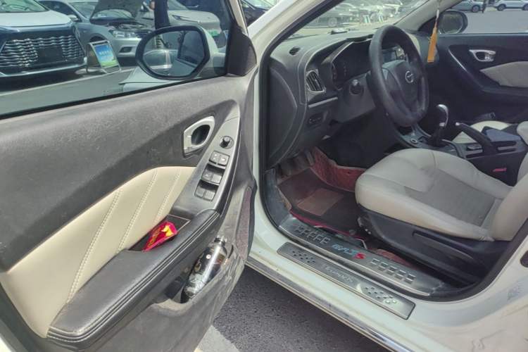 Used GAC Trumpchi GA3S Vision 2014 1.6L Manual Elite Edition Driver Seat