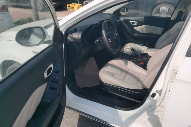 Used GAC Trumpchi GA3S Vision 2014 1.6L Automatic Luxury ESP Version
