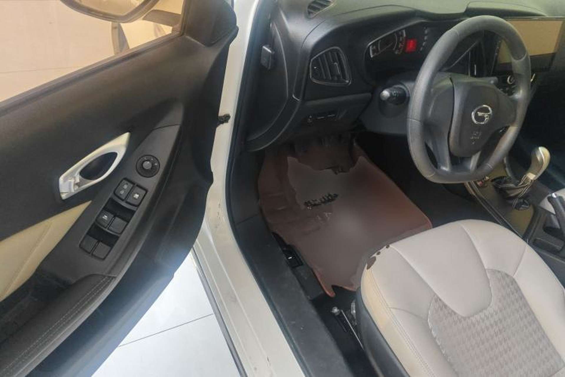 Used GAC Trumpchi GA3S Vision 2014 1.6L Manual Elite Edition Driver Seat