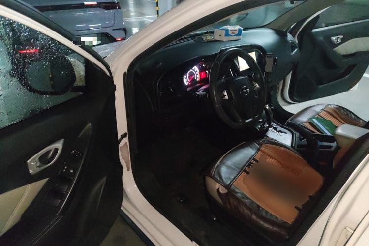 Used GAC Trumpchi GA3S Vision 2014 1.6L Automatic Luxury ESP Version Driver Seat