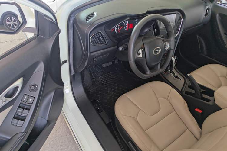 Used GAC Trumpchi GA3S Vision 2014 1.6L Automatic Luxury ESP Version Driver Seat