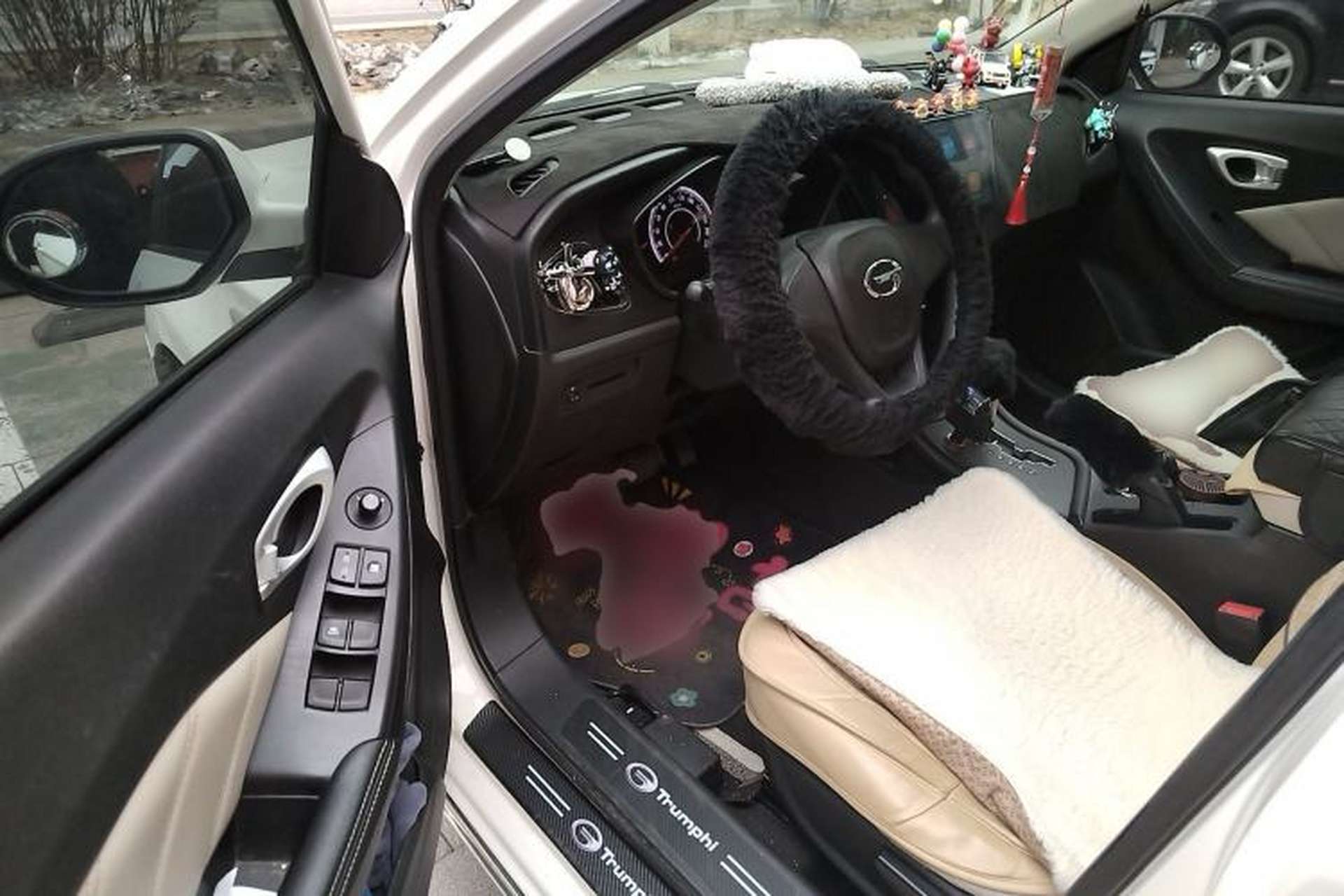 Used GAC Trumpchi GA3S Vision 2014 1.6L Automatic Elite ESP Version Driver Seat