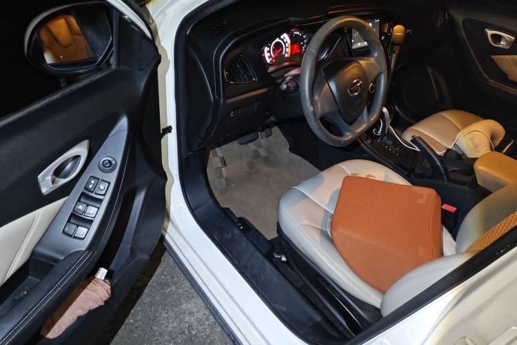 Used GAC Trumpchi GA3S Vision 2014 1.6L Automatic Elite ESP Version Driver Seat